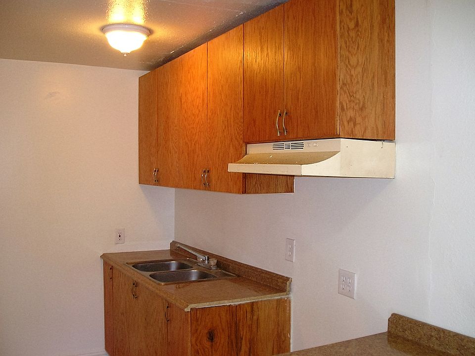 2nd image of 1134 Sepulveda Ave APT 3