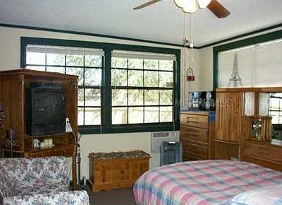 5th image of 1735 Wilshire Ct