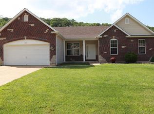1221 Konert Valley Dr, Fenton, MO 63026