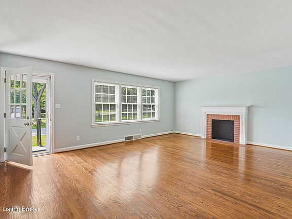 5th image of 3717 Hillsboro Rd