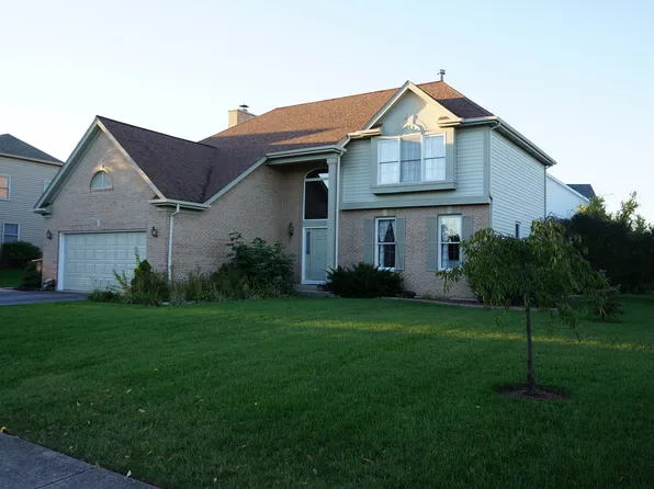 1592 Wakefield Ct, Mundelein, IL 60060