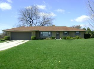 118 224th Ave, Kansasville, WI 53139