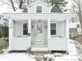 41 Lansing Ave, Warwick, RI 02888