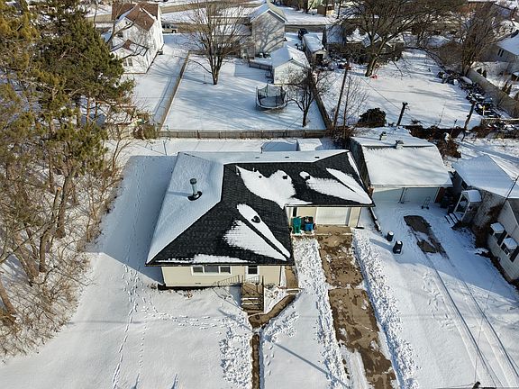 2nd image of 815 Eason Ct