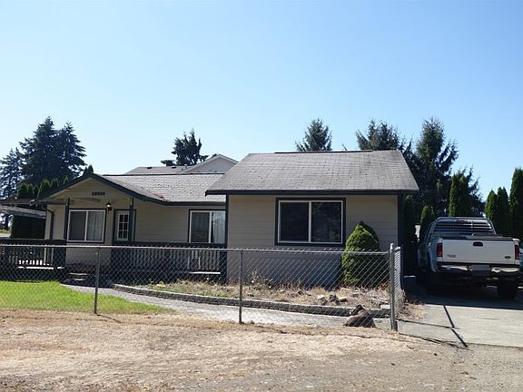3rd image of 13618 Yakima Ave S