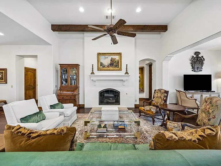 4501 Spanish Oaks Club Blvd #14 — Photo 5