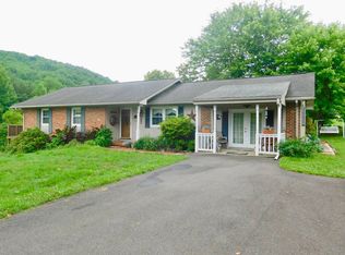 1784 Simms Rd, Stanardsville, VA 22973