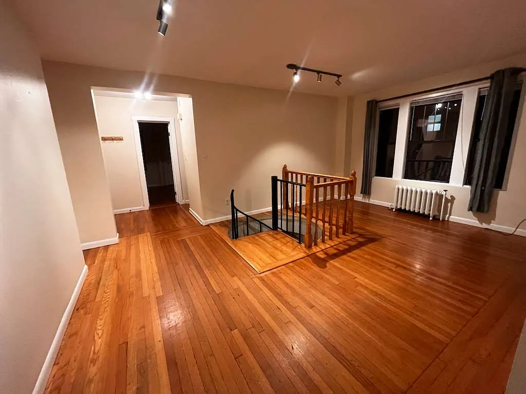 4 bed, $7,200 — Photo 3