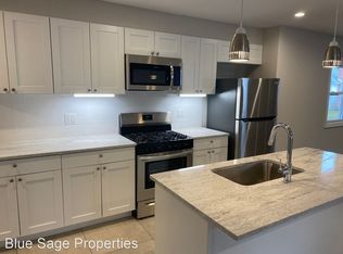 901 Walnut St, Collingdale, PA 19023