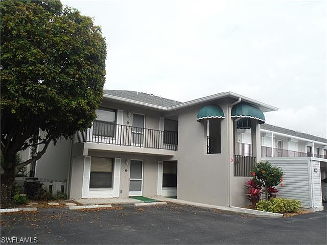1st image of 4718 SW 12th Pl APT 101