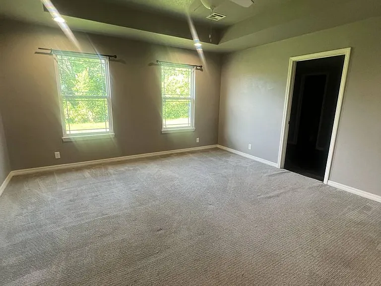 13731 Pella Ln — Photo 7