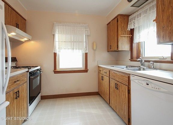 4th image of 5715 N Osceola Ave