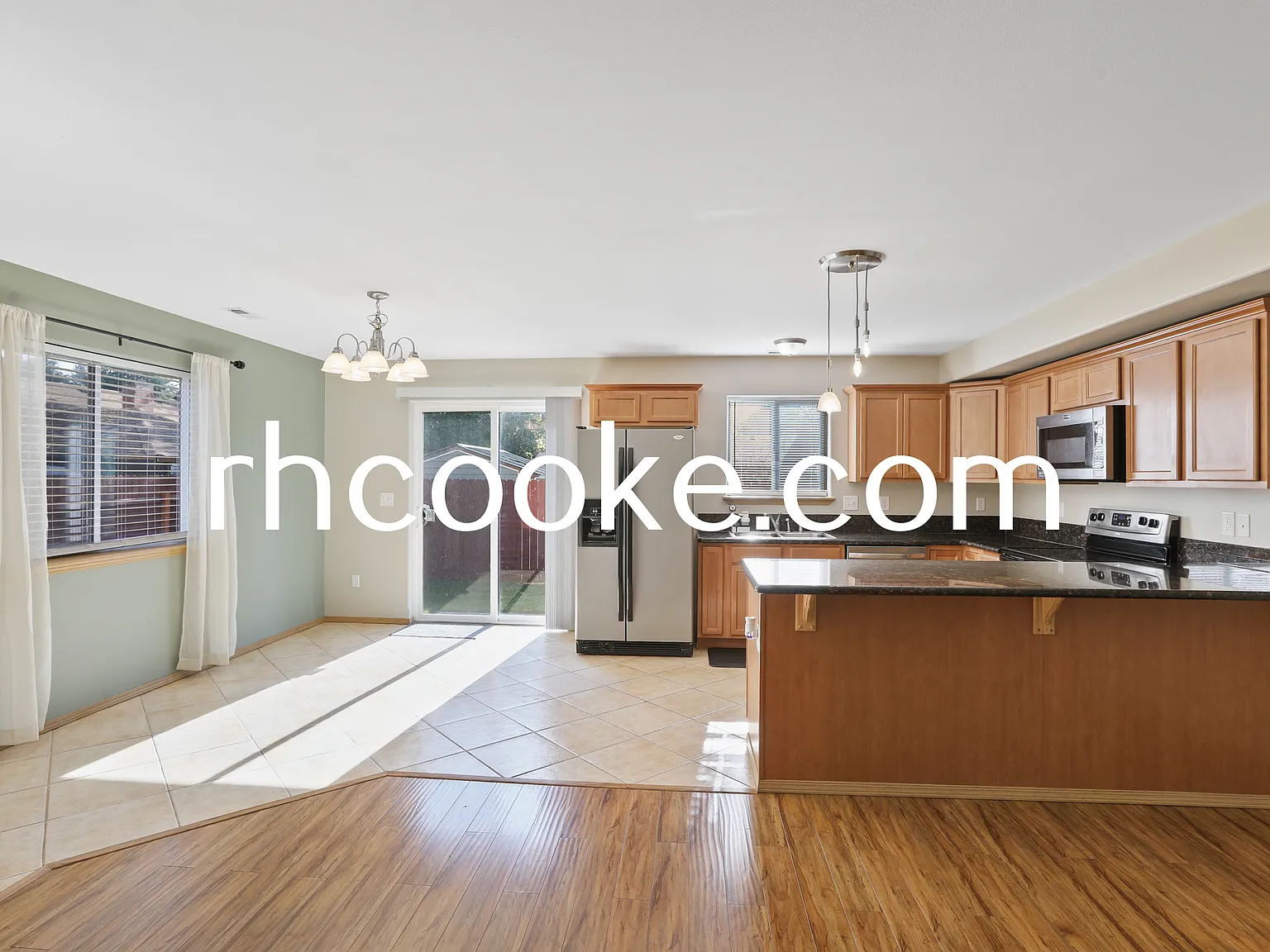 3 bed, 2.5 bath, 1782 sqft, $1,995 — Photo 4