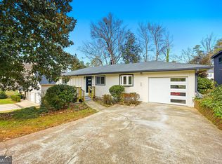 42 W Belle Isle Rd, Sandy Springs, GA 30342