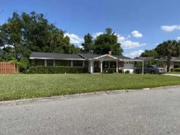 2305 Barry Dr S, Jacksonville, FL 32208