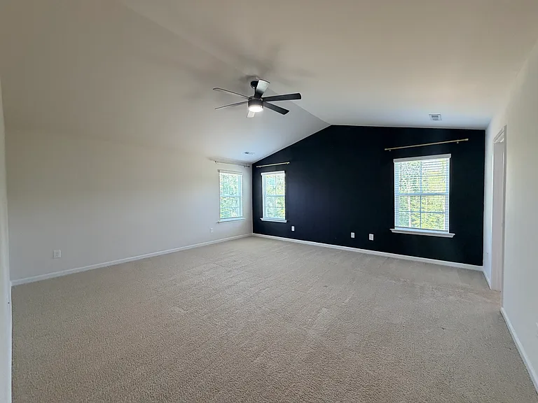 1121 Tilburn Ter — Photo 34