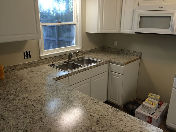 5th image of 319 J Street Andrews Dr