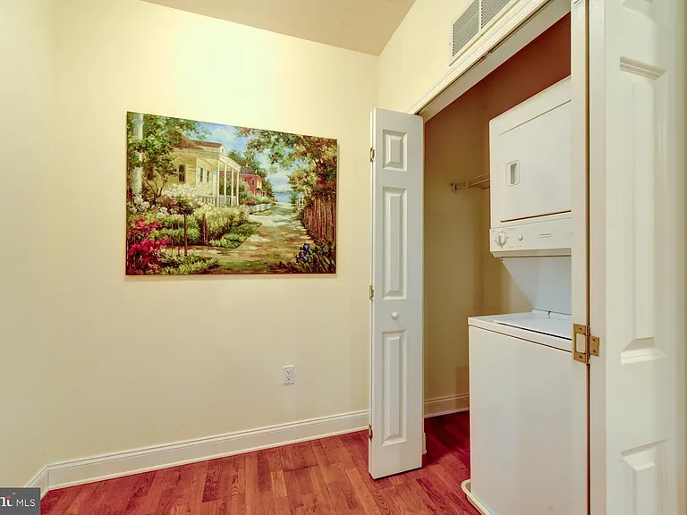 100 Middlesex Blvd #211 — Photo 20