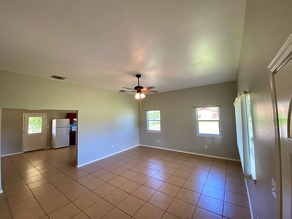 3rd image of 1108 W Main St #1108