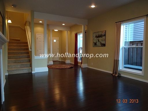 5th image of 1502 NE Parkside Dr
