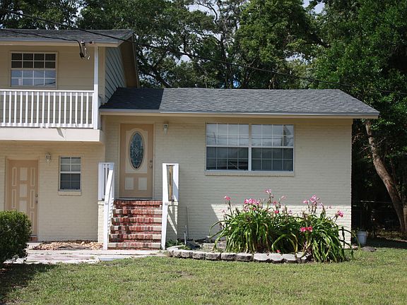 2nd image of 932 Jorick Ct E