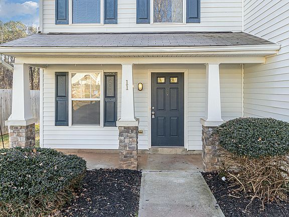 2nd image of 11 Toms Rock Pl