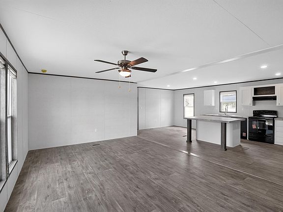 5th image of 30 Tower Rd