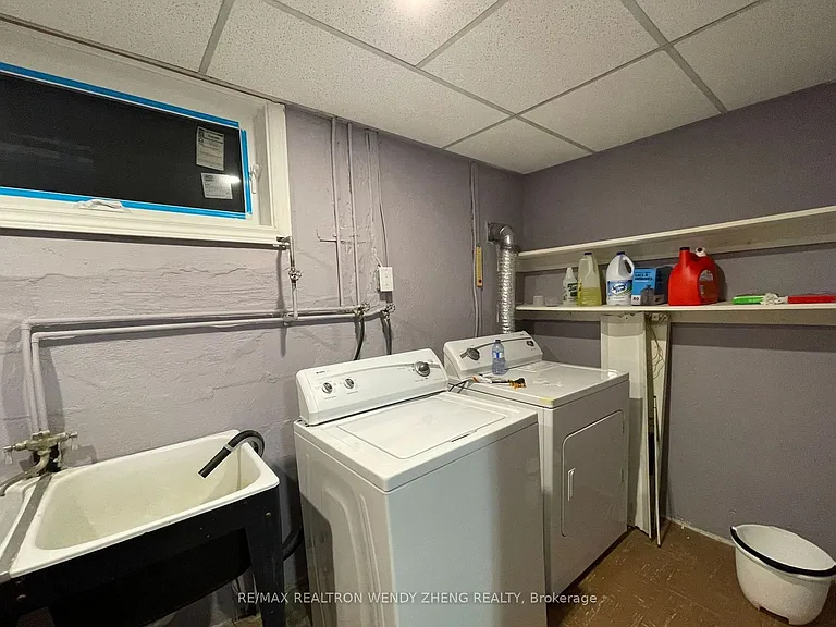 284 Wilmington Ave #LOWER — Photo 11