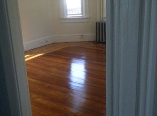 26 Roma St, Bristol, RI 02809