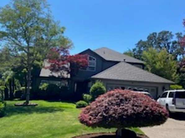 454 Creekside Dr SE, Salem, OR 97306