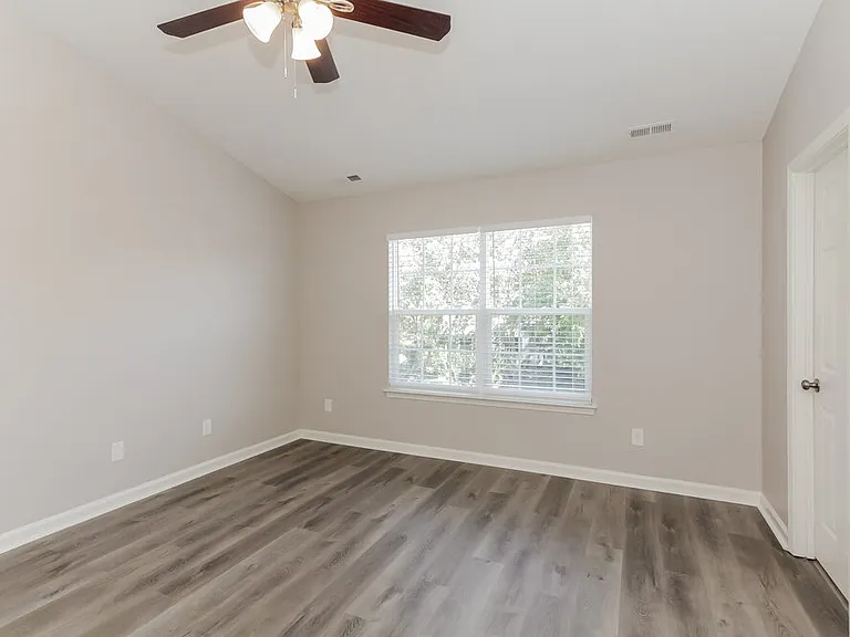 7223 Claiborne Woods Rd — Photo 10