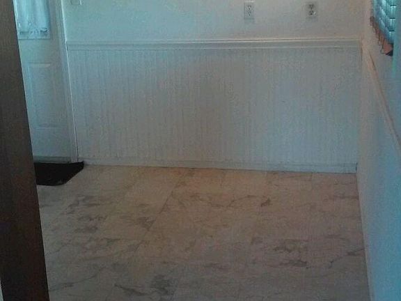 Kitchen table area