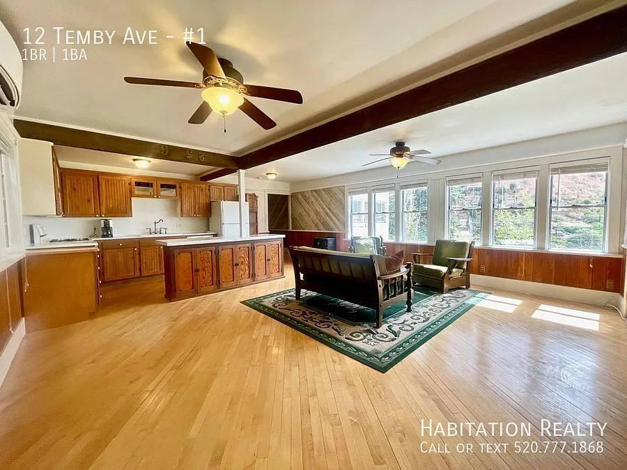 1 Bed/1 Bath unit in Old Bisbee, with epic views and deck! — Photo 4