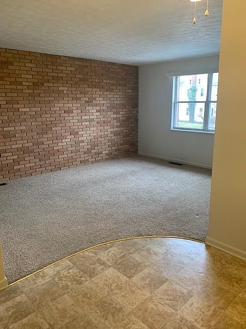 2nd image of 315 Hillcrest Ave NW #13