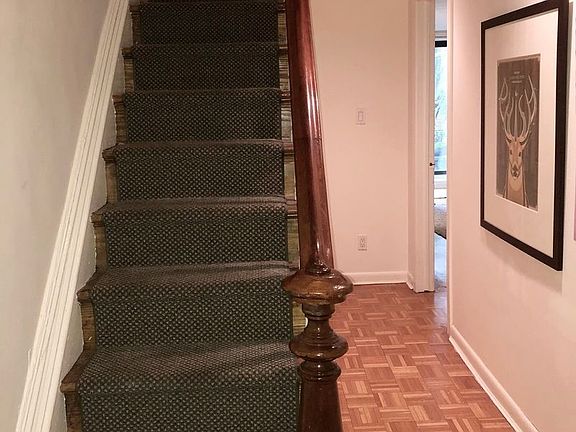 4th image of 643 Carlton Ave APT 1