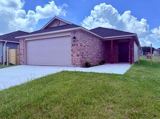 2512 E Foxbury St, Siloam Springs, AR 72761