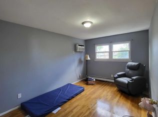 145 Pamrapo Ave FLOOR 2, Jersey City, NJ 07305