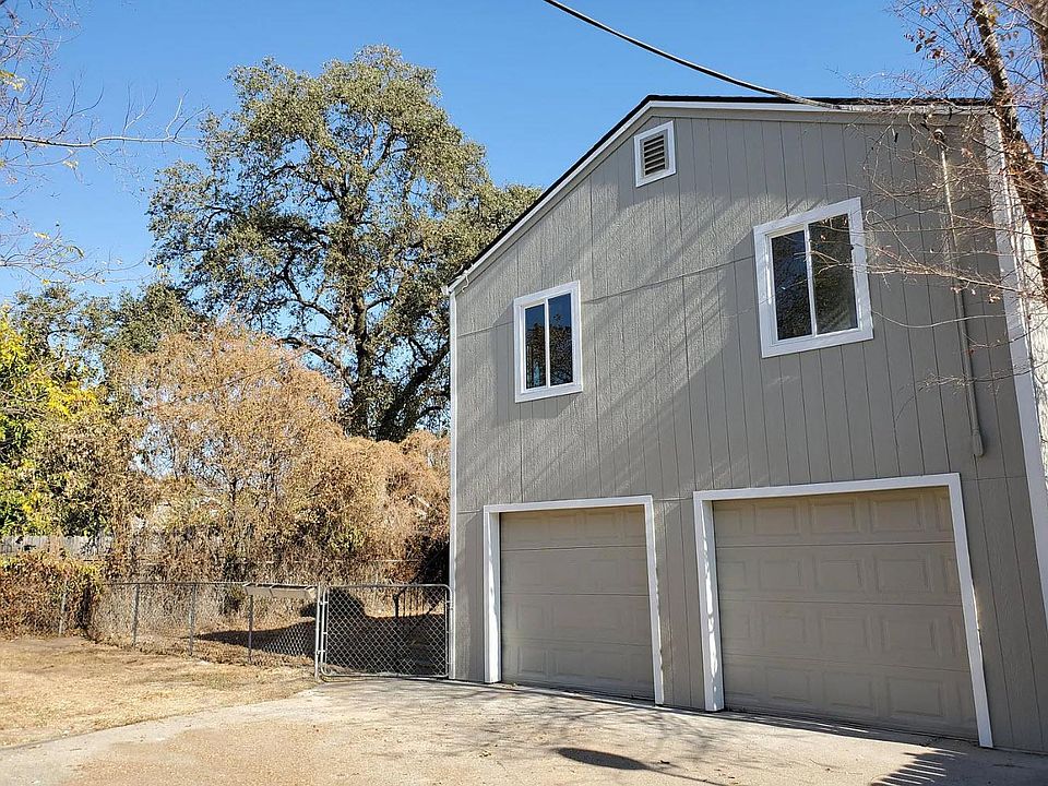 1st image of 3076 Crandall Ave