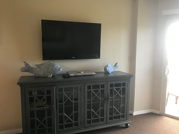 5th image of 500 Burton Dr #3413