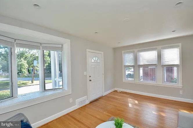 2602 S Troy St — Photo 5
