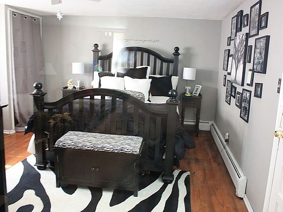 master bedroom 1st floor