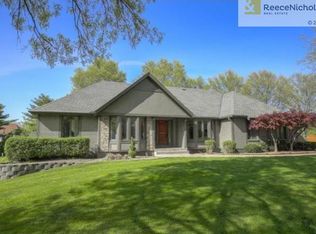 5106 W 111th Ter, Leawood, KS 66211