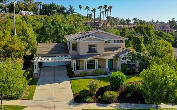 2nd image of 520 Golden West Dr