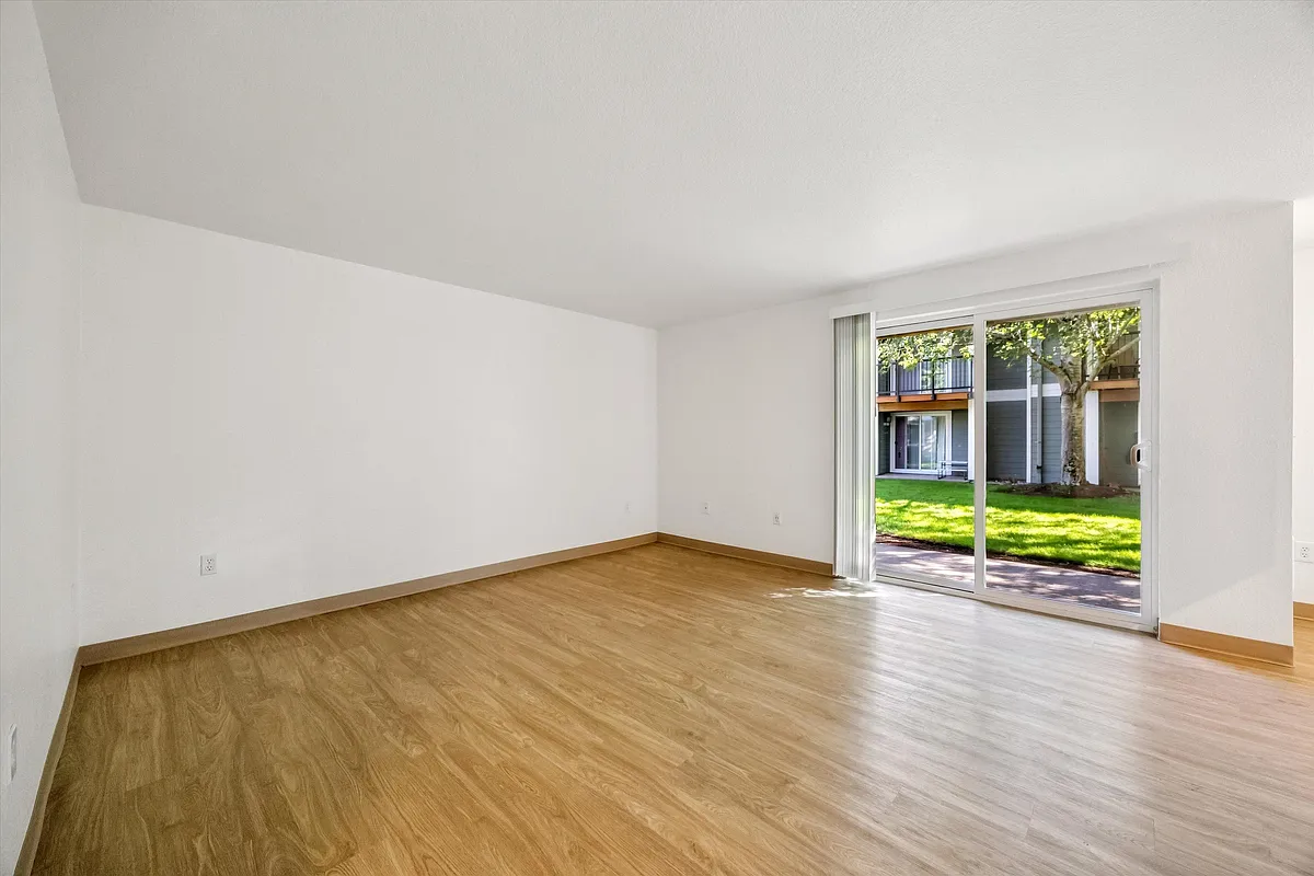 Building Photo - Crestbrook Apartments