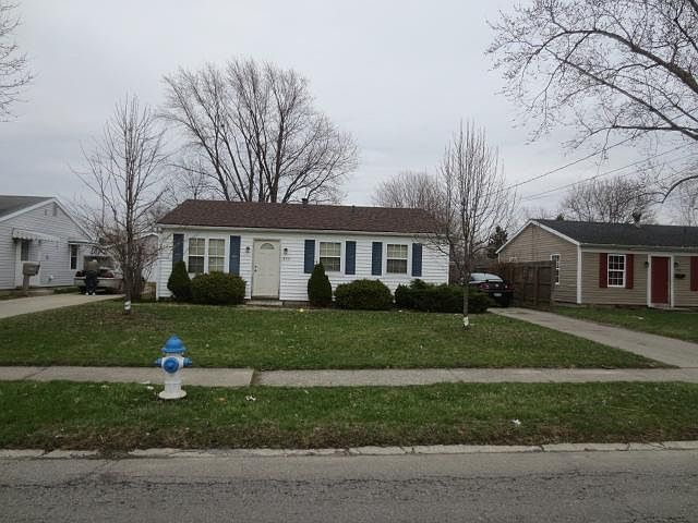 1st image of 832 Richmond Ave