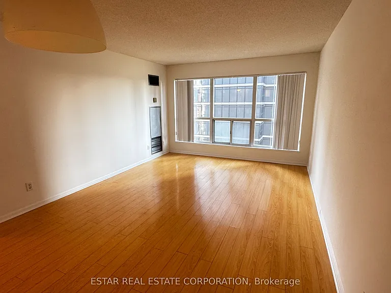 7 Carlton St #1101 — Photo 3