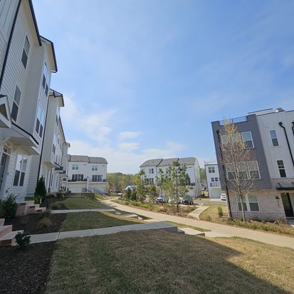 3212 Drift St, Charlotte, NC 28278
