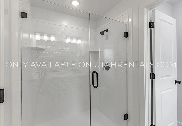 76 S Moonlit Rd — Photo 13