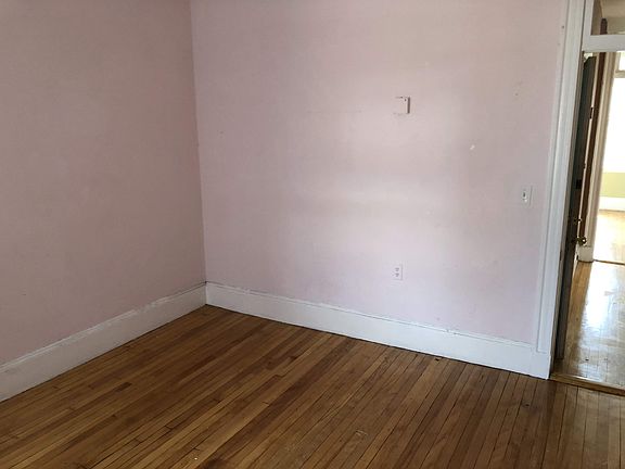 5th image of 1377A Commonwealth Ave APT 2B