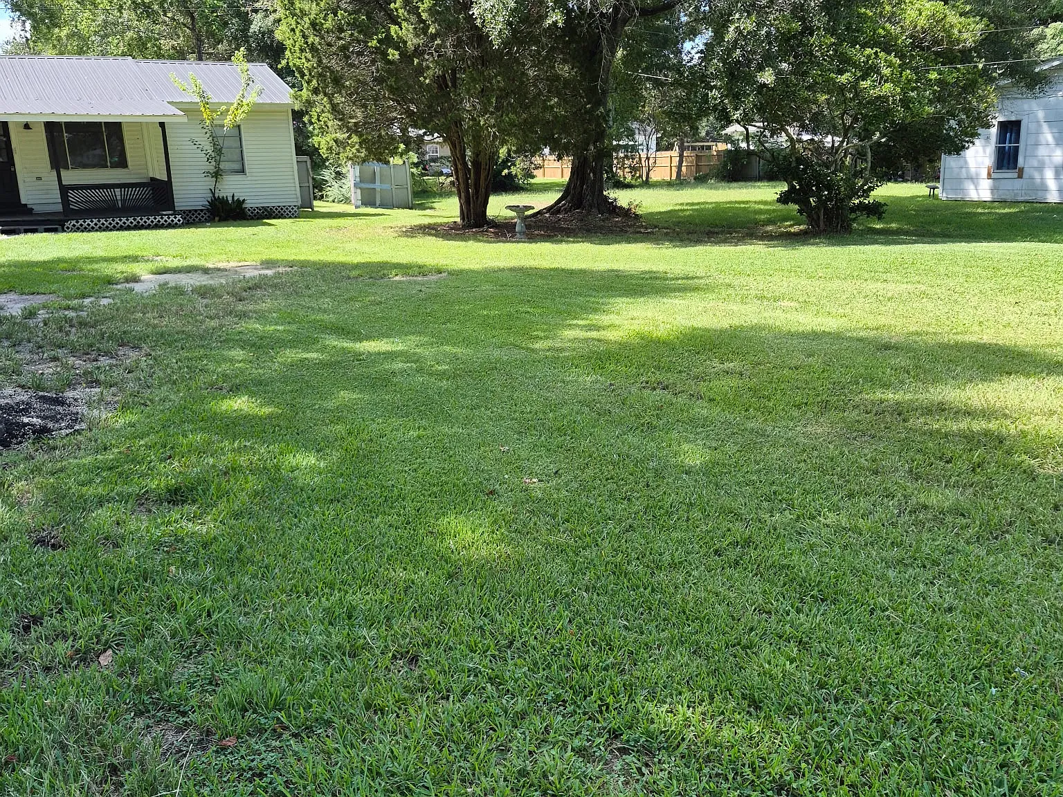 3 bed, 1400 sqft, $1,350 — Photo 1